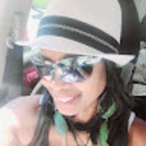 Meet your Posher, Kelli